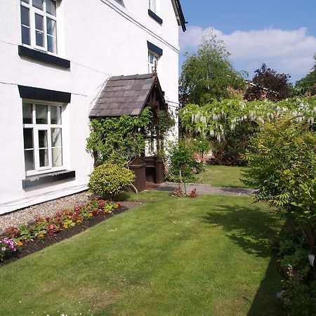 Church End Farm Bed And Breakfast Hale  Eksteriør billede